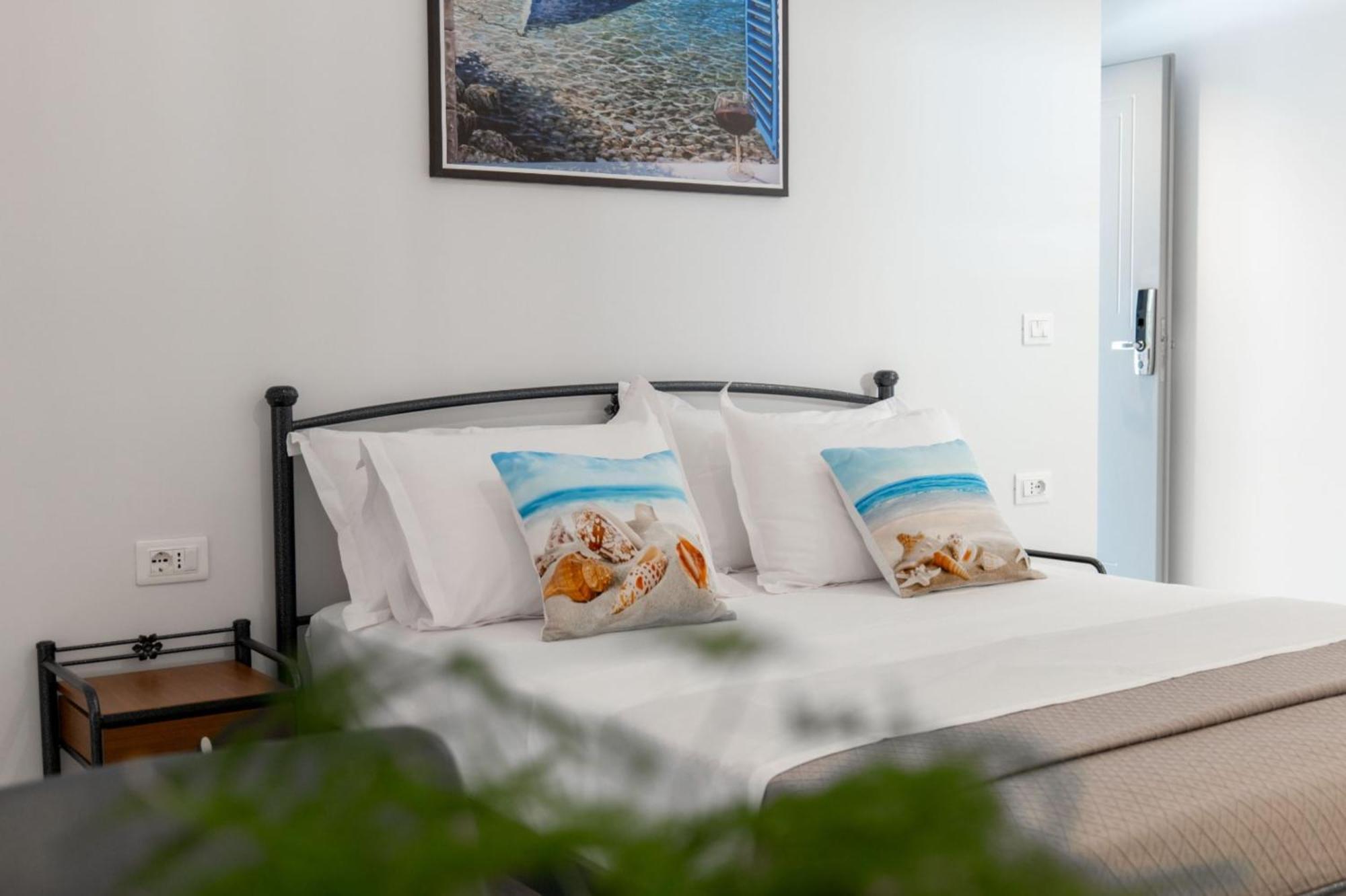 Aleksandra Apartments ساراندا المظهر الخارجي الصورة
