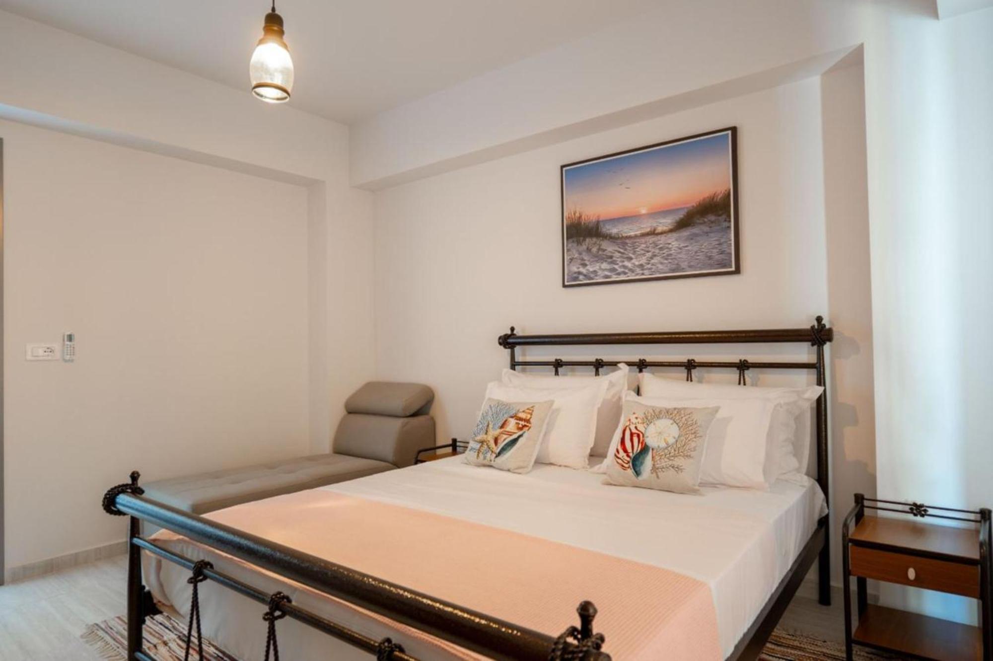 Aleksandra Apartments ساراندا المظهر الخارجي الصورة
